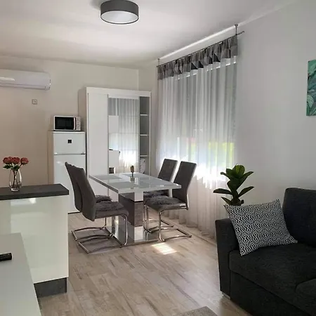 Marcipan Apartment